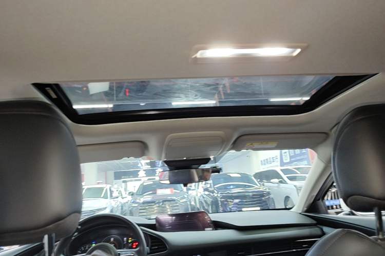 Used Mazda 3 Axela 2021 2.0L Automatic Zhiyao Edition Headliner