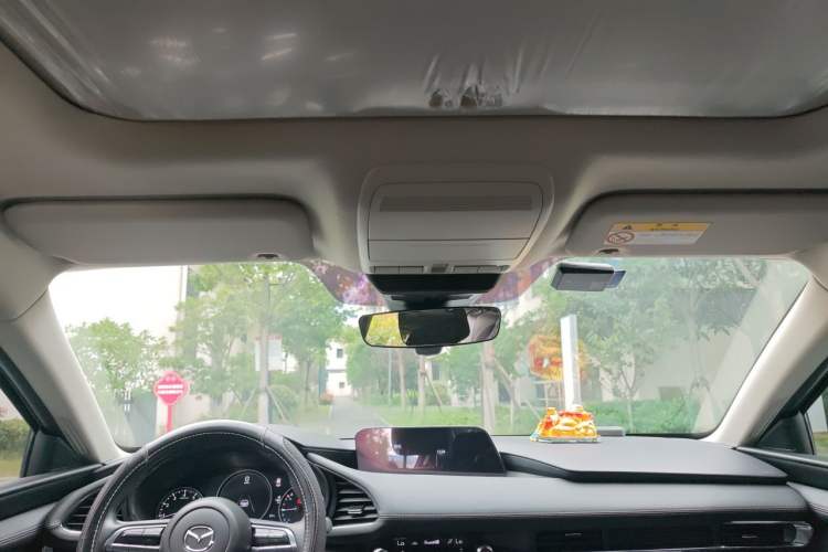 Used Mazda 3 Axela 2021 2.0L Automatic Zhiya Edition Headliner