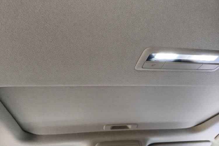 Used Mazda 3 Axela 2021 2.0L Automatic Zhi Rui Edition Headliner