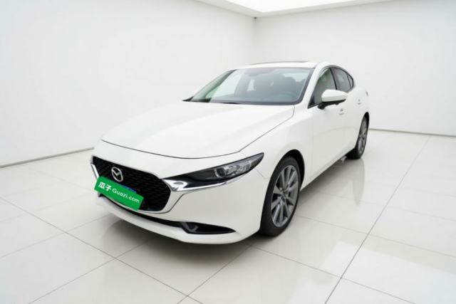 Ojetý Mazda 3 Axela 2021 2.0L Automatic ZhiXuan Edition