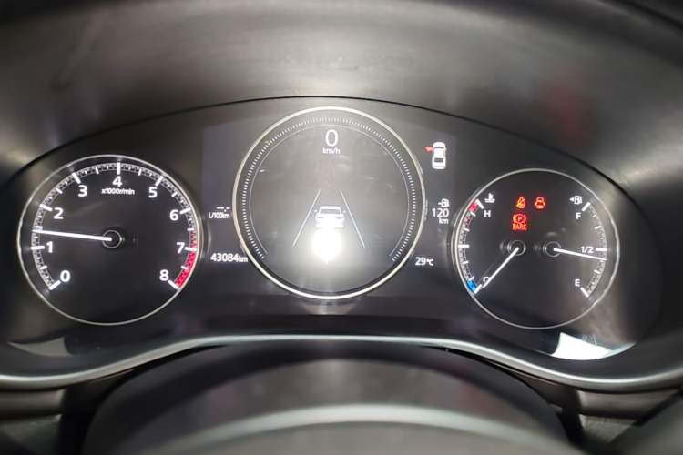 Used Mazda 3 Axela 2021 2.0L Automatic Zhiqing Edition Instrument Cluster
