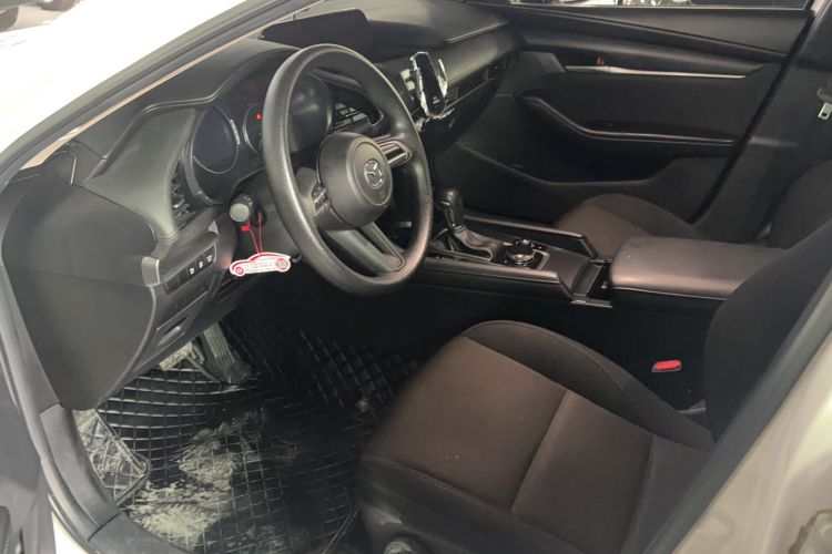 Used Mazda 3 Axela 2021 2.0L Automatic Zhiqing Edition Interior 1