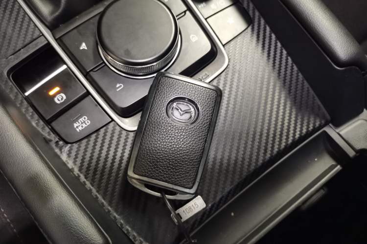 Used Mazda 3 Axela 2021 2.0L Automatic Zhiqing Edition Interior 1
