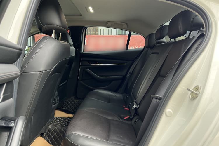 Used Mazda 3 Axela 2021 2.0L Automatic ZhiXuan Edition Interior 11