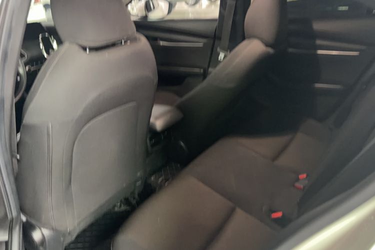 Used Mazda 3 Axela 2021 2.0L Automatic Zhiqing Edition Interior 2