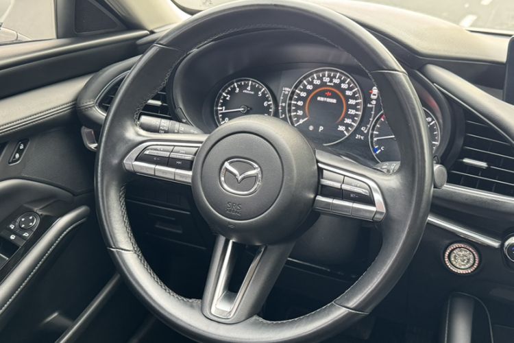 Used Mazda 3 Axela 2021 2.0L Automatic Zhiya Edition Interior 2