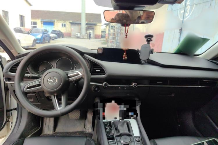 Used Mazda 3 Axela 2021 2.0L Automatic ZhiXuan Edition Interior 2