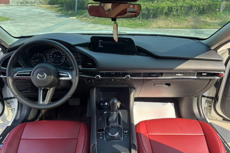 Used Mazda 3 Axela 2021 2.0L Automatic ZhiXuan Edition Interior 2