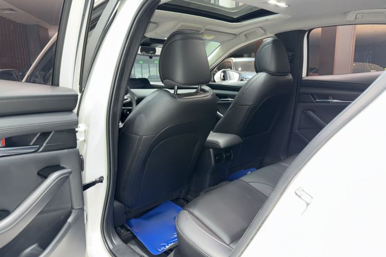 Used Mazda 3 Axela 2021 2.0L Automatic Zhiyao Edition Interior 4