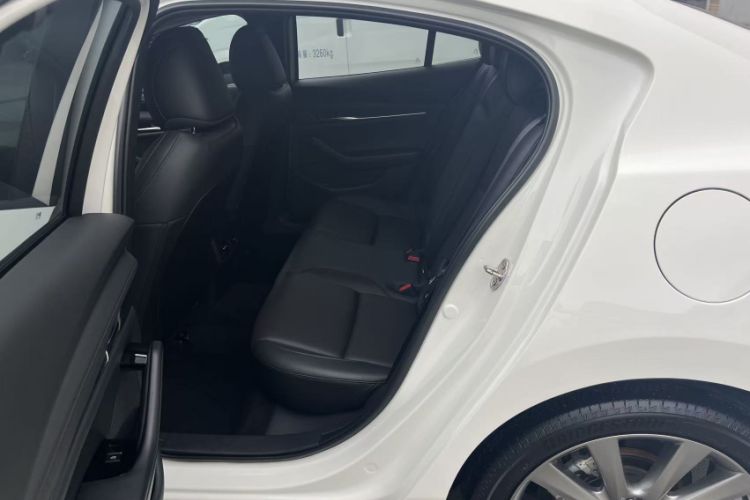 Used Mazda 3 Axela 2021 2.0L Automatic Zhiya Edition Interior 5
