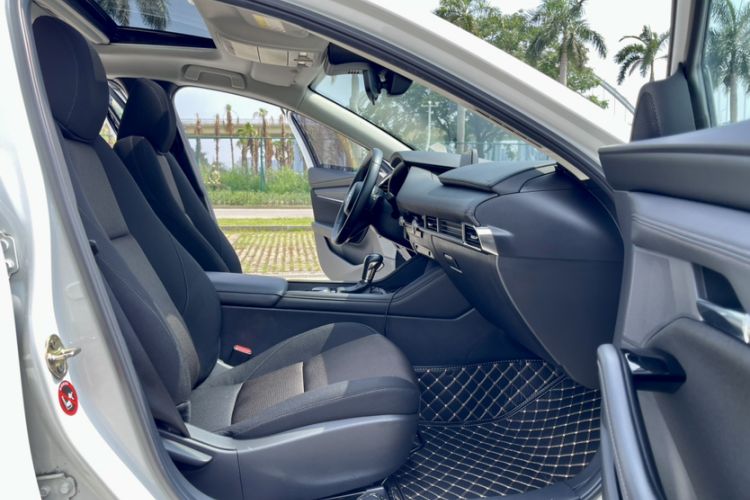 Used Mazda 3 Axela 2021 2.0L Automatic ZhiXuan Edition Interior 5