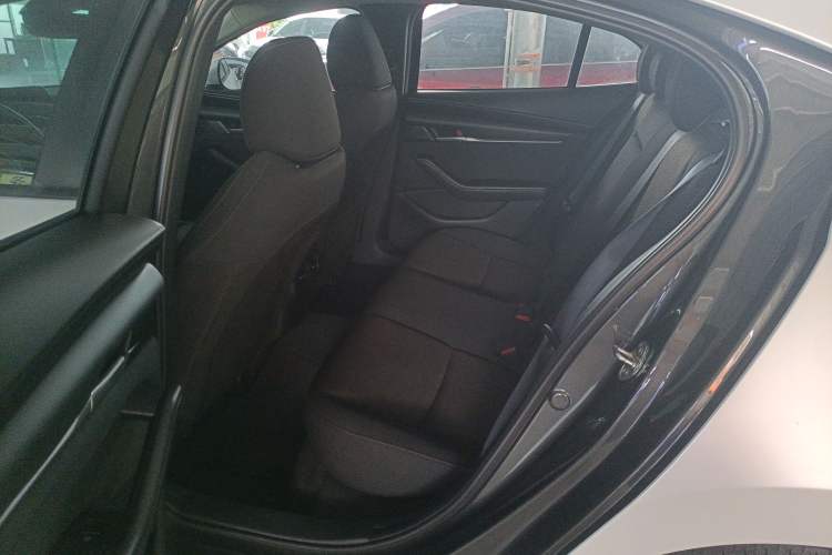 Used Mazda 3 Axela 2021 2.0L Automatic Zhiqing Edition Interior 5