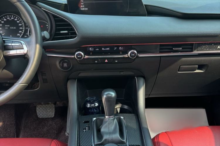 Used Mazda 3 Axela 2021 2.0L Automatic ZhiXuan Edition Interior 6