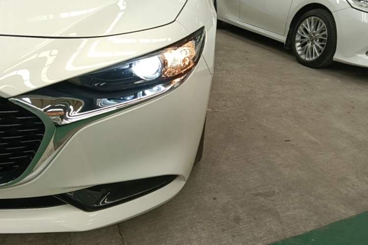 Used Mazda 3 Axela 2021 2.0L Automatic Zhiya Edition Left Front Headlight