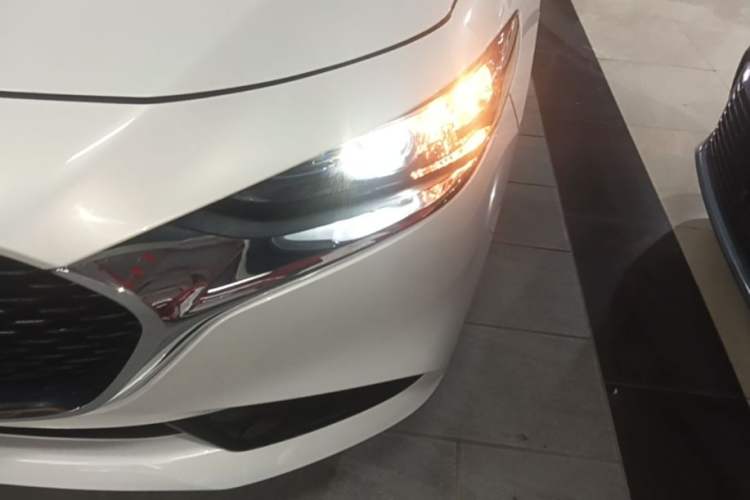 Used Mazda 3 Axela 2021 2.0L Automatic ZhiXuan Edition Left Front Headlight