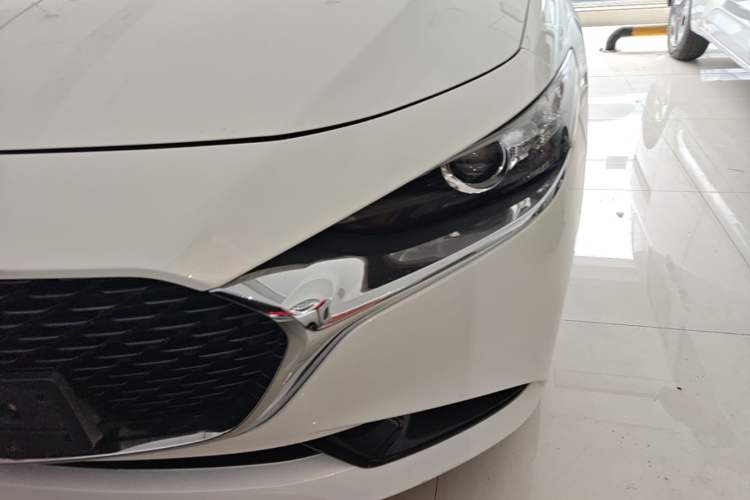 Used Mazda 3 Axela 2021 2.0L Automatic ZhiXuan Edition Left Front Headlight