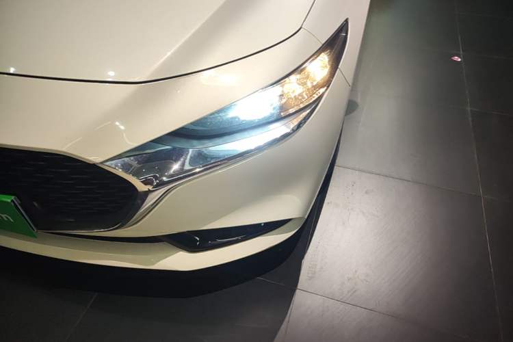 Used Mazda 3 Axela 2021 2.0L Automatic ZhiXuan Edition Left Front Headlight