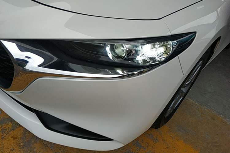 Used Mazda 3 Axela 2021 1.5L Automatic ZhiMei Edition Left Front Headlight