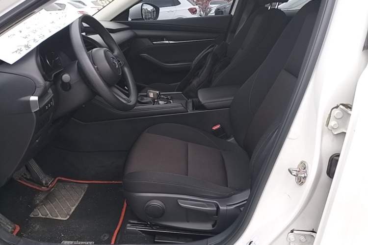 Used Mazda 3 Axela 2021 1.5L Automatic ZhiMei Edition Left Front Seat