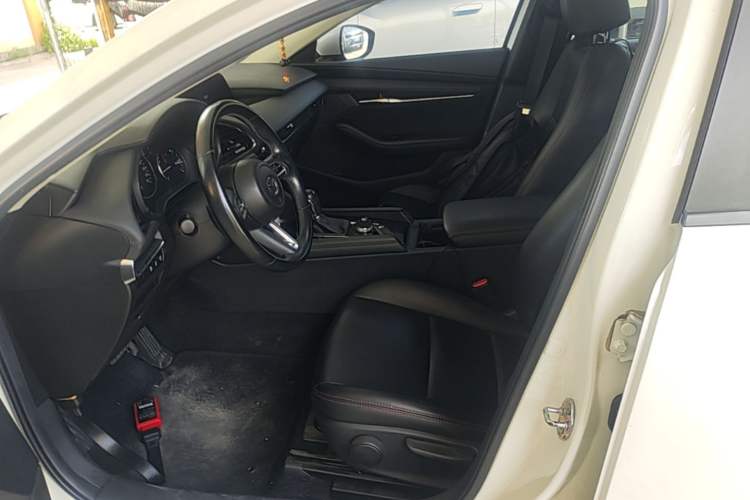Used Mazda 3 Axela 2021 2.0L Automatic ZhiXuan Edition Left Front Seat
