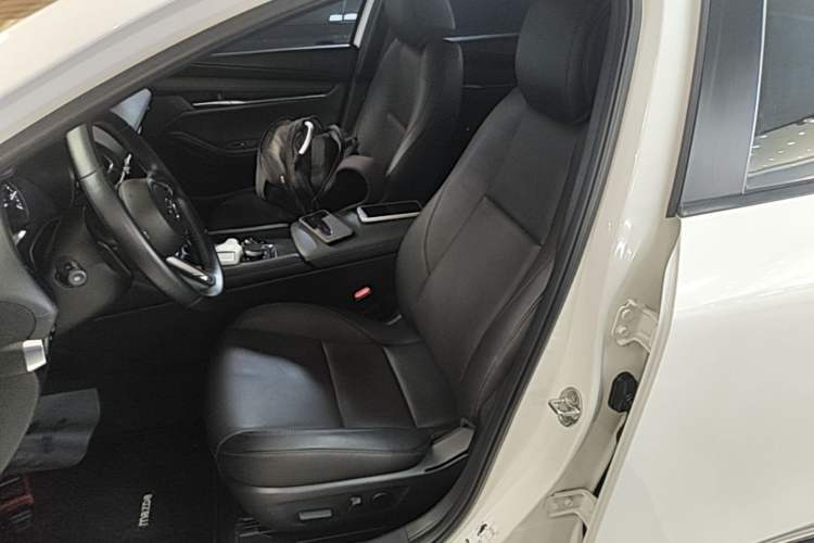 Used Mazda 3 Axela 2021 2.0L Automatic Zhi Rui Edition Left Front Seat