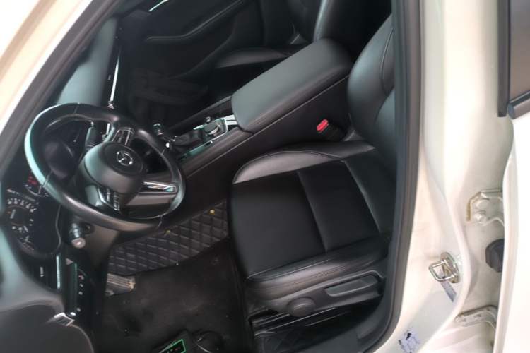 Used Mazda 3 Axela 2021 2.0L Automatic ZhiXuan Edition Left Front Seat