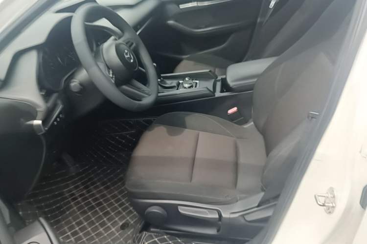 Used Mazda 3 Axela 2021 1.5L Automatic Zhiyue Edition Left Front Seat