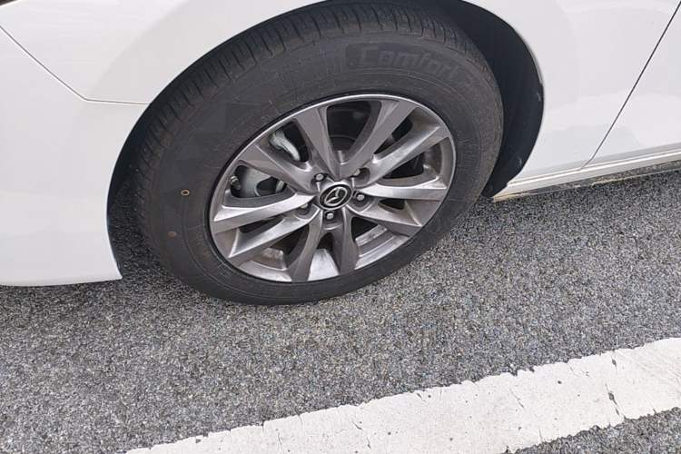 Used Mazda 3 Axela 2021 1.5L Automatic ZhiMei Edition Left Front Wheel Hub