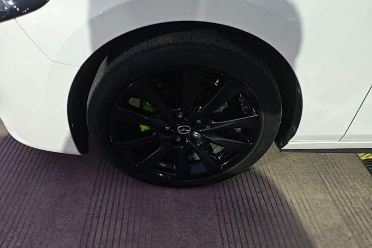 Used Mazda 3 Axela 2021 2.0L Automatic Zhiya Edition Left Front Wheel Hub