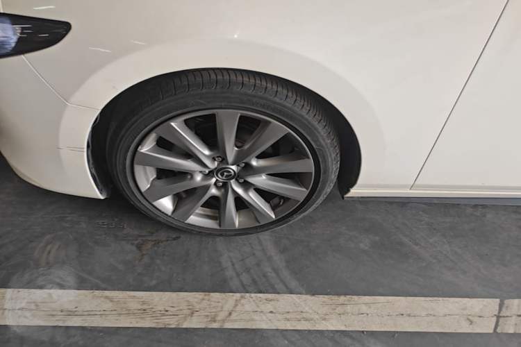 Used Mazda 3 Axela 2021 2.0L Automatic ZhiXuan Edition Left Front Wheel Hub