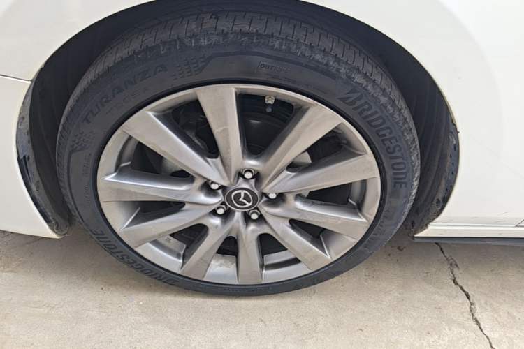 Used Mazda 3 Axela 2021 2.0L Automatic Zhiya Edition Left Front Wheel Hub