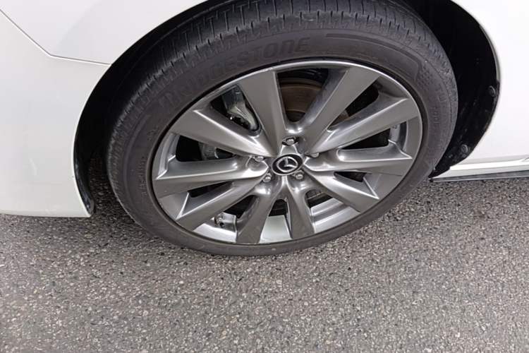 Used Mazda 3 Axela 2021 2.0L Automatic Zhiya Edition Left Front Wheel Hub