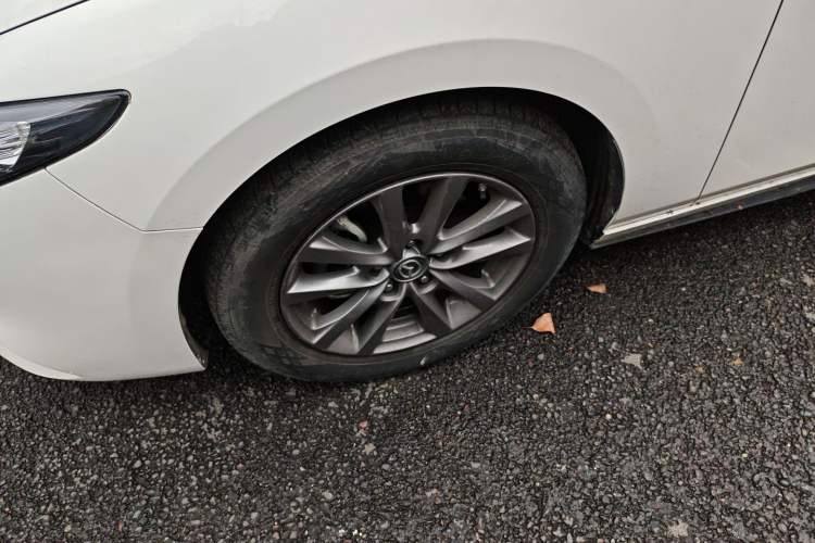 Used Mazda 3 Axela 2021 2.0L Automatic Zhiqing Edition Left Front Wheel Hub