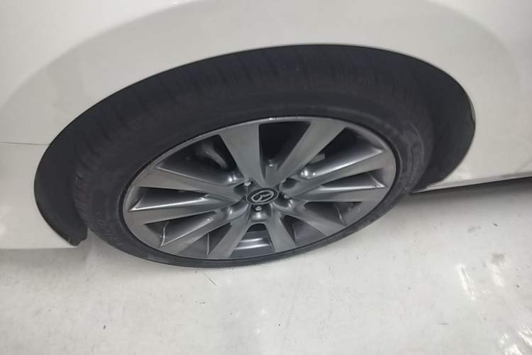 Used Mazda 3 Axela 2021 2.0L Automatic Zhiya Edition Left Front Wheel Hub