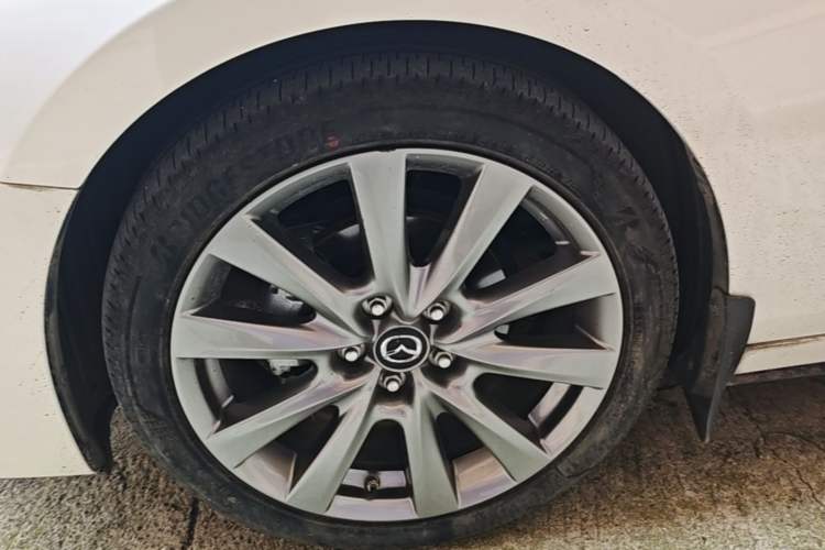 Used Mazda 3 Axela 2021 2.0L Automatic ZhiXuan Edition Left Front Wheel Hub