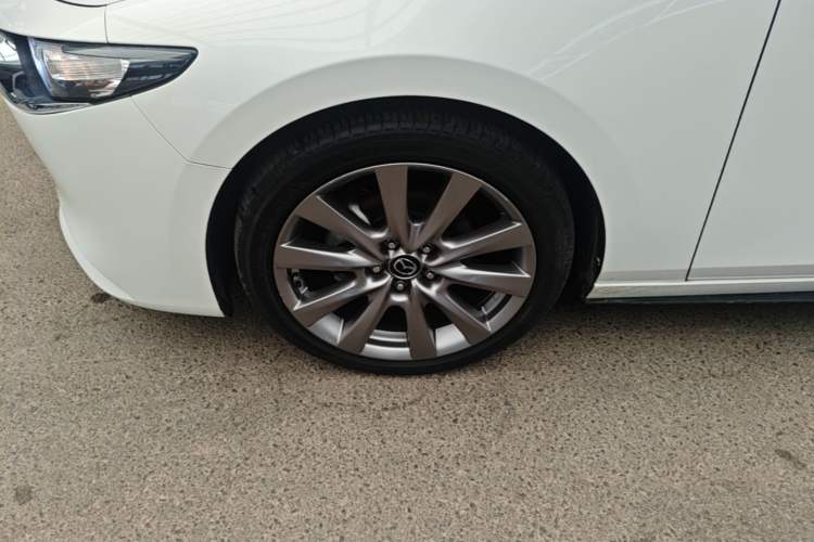 Used Mazda 3 Axela 2021 2.0L Automatic Zhiya Edition Left Front Wheel Hub
