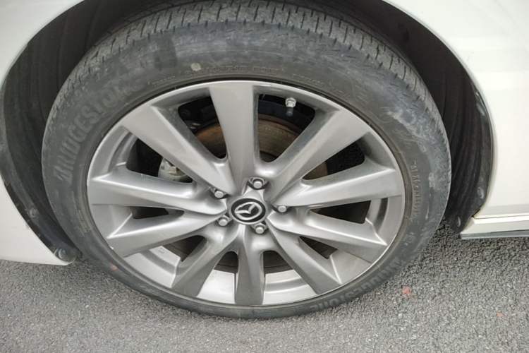 Used Mazda 3 Axela 2021 2.0L Automatic ZhiXuan Edition Left Front Wheel Hub