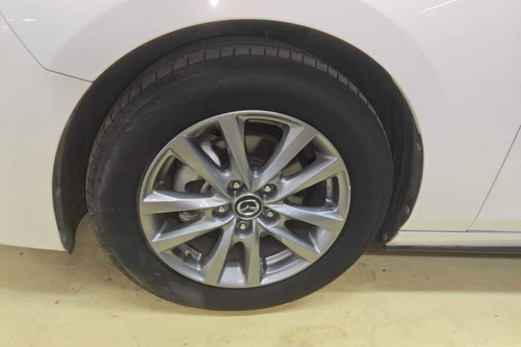 Used Mazda 3 Axela 2021 2.0L Automatic Zhiqing Edition Left Front Wheel Hub