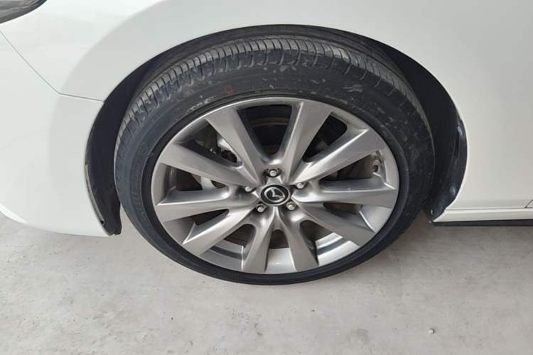 Used Mazda 3 Axela 2021 2.0L Automatic ZhiXuan Edition Left Front Wheel Hub