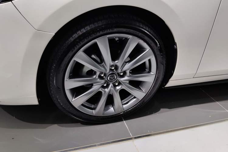 Used Mazda 3 Axela 2021 2.0L Automatic Zhiya Edition Left Front Wheel Hub