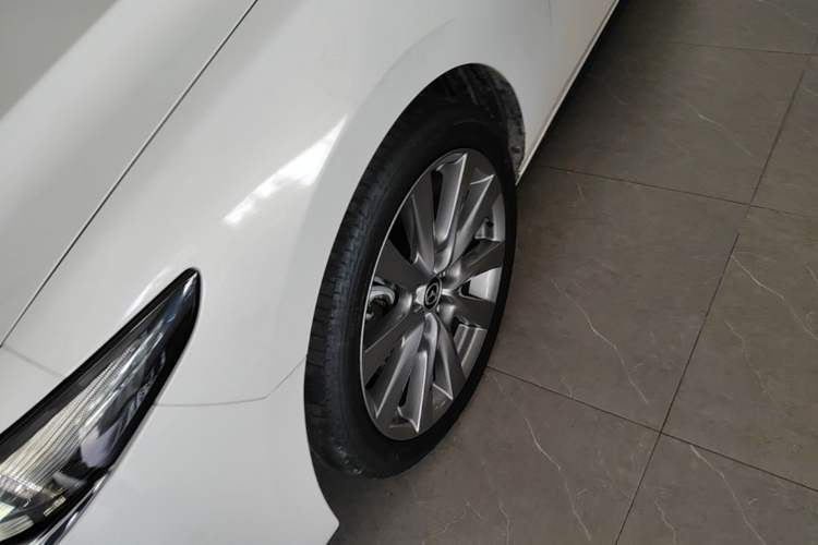 Used Mazda 3 Axela 2021 2.0L Automatic ZhiXuan Edition Left Front Wheel Hub