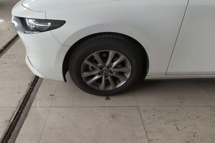 Used Mazda 3 Axela 2021 2.0L Automatic Zhiqing Edition Left Front Wheel Hub