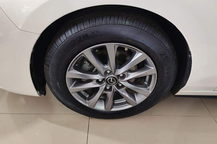Used Mazda 3 Axela 2021 2.0L Automatic Zhiqing Edition Left Front Wheel Hub