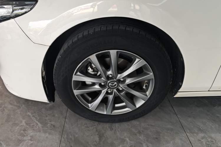 Used Mazda 3 Axela 2021 2.0L Automatic Zhiqing Edition Left Front Wheel Hub