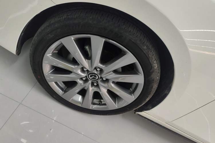 Used Mazda 3 Axela 2021 2.0L Automatic ZhiXuan Edition Left Front Wheel Hub