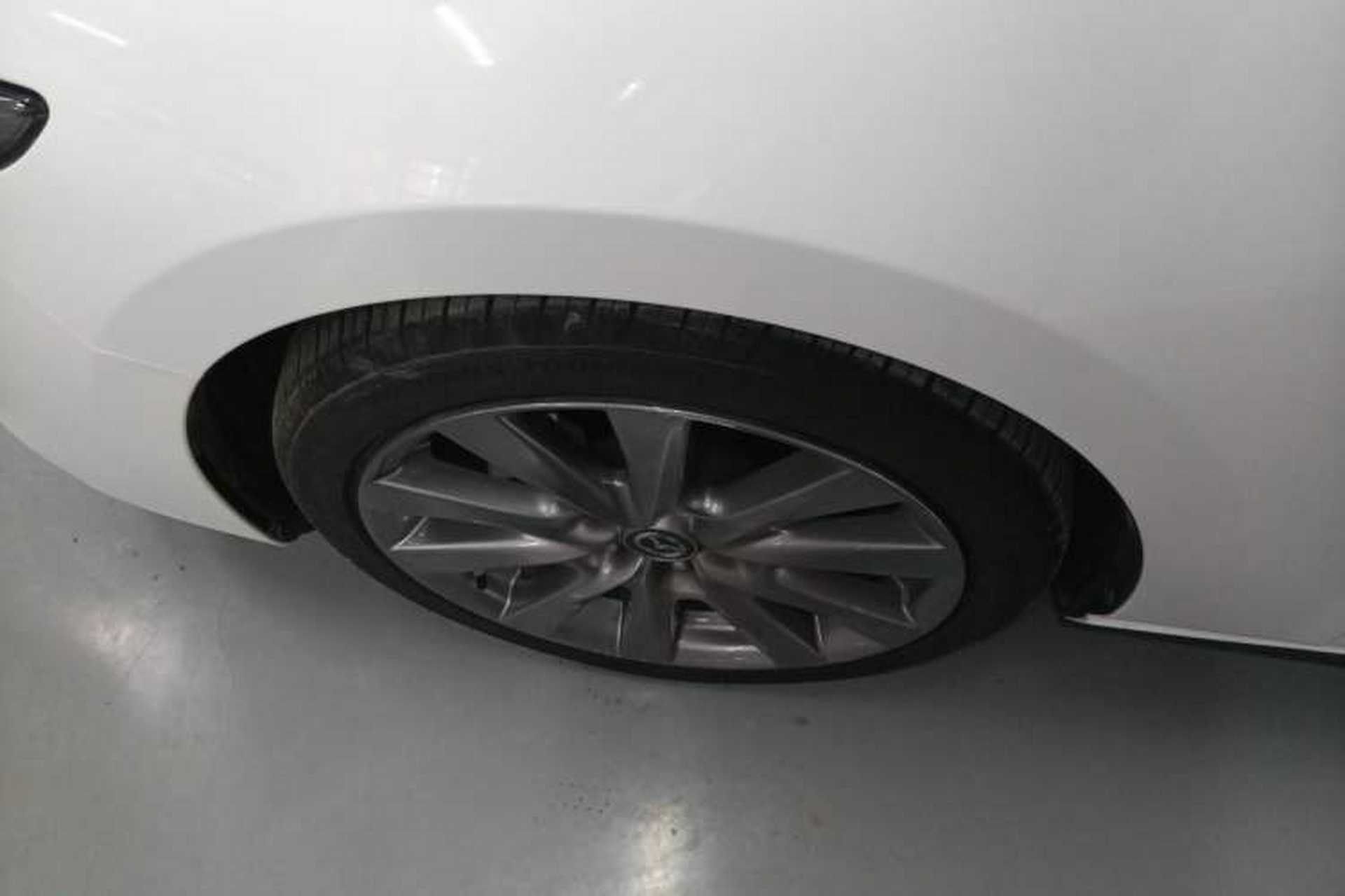 Used Mazda 3 Axela 2021 2.0L Automatic ZhiXuan Edition Left Front Wheel Hub