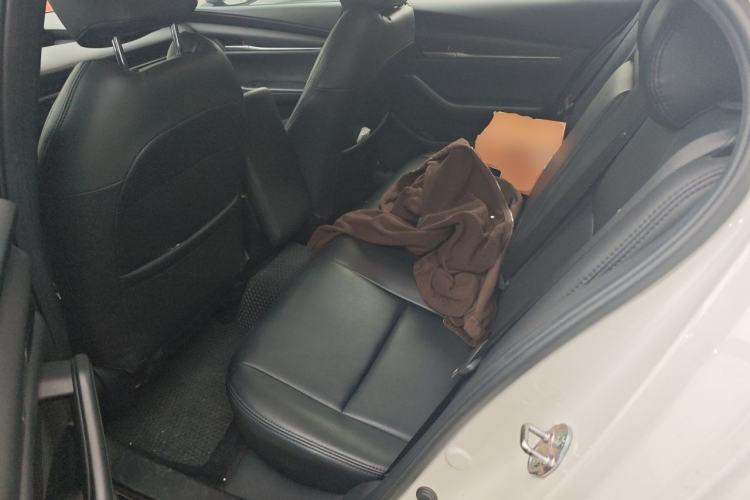 Used Mazda 3 Axela 2021 1.5L Automatic ZhiMei Edition Left Rear Seat