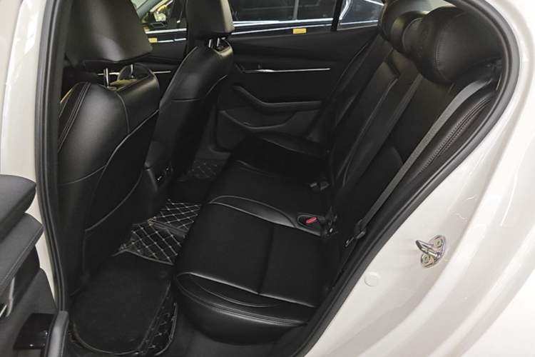 Used Mazda 3 Axela 2021 2.0L Automatic ZhiXuan Edition Left Rear Seat