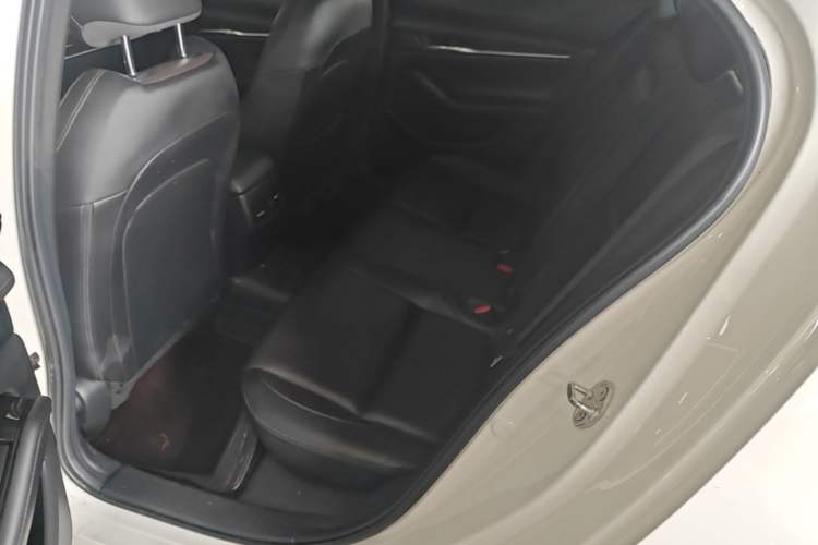 Used Mazda 3 Axela 2021 2.0L Automatic ZhiXuan Edition Left Rear Seat