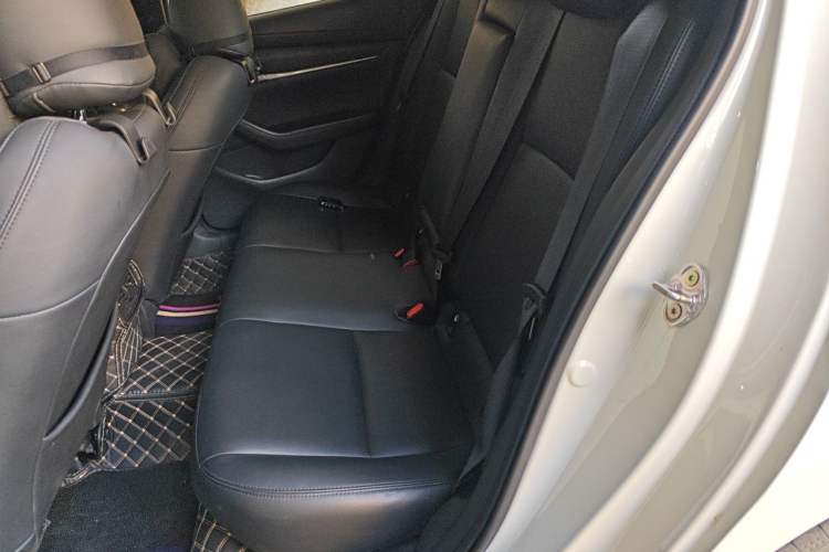 Used Mazda 3 Axela 2021 1.5L Automatic ZhiMei Edition Left Rear Seat